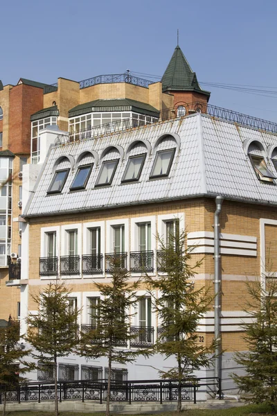 Edificio de oficinas de varios pisos en Khabarovsk . —  Fotos de Stock