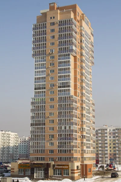 New tower blocks built on federal money after flooding in the city of Khabarovsk — Stock Photo, Image