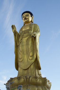Ulan Batur, Moğolistan - 1 Şubat: Altın Buddha statue Ulaanbaatar içinde 1 Şubat 2015 tarihinde Zaisan hill yakınındaki.