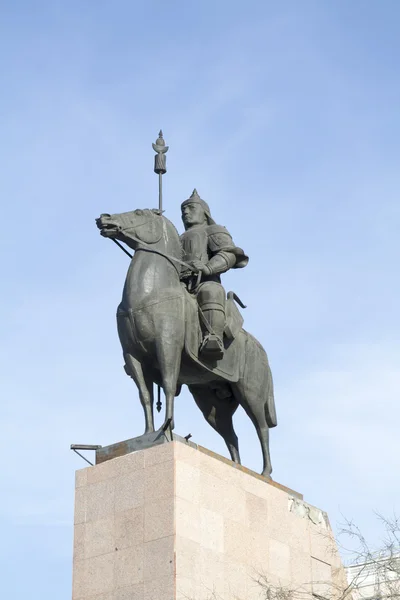 Oelan-Oede, Rusland-4 februari: Eerste Paardensport monument in Ulan-Ude-monument Geser op Fevruary 4, 2015 in Ulan-Ude. — Stockfoto