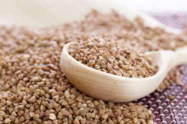 tahta kaşıkla buğday