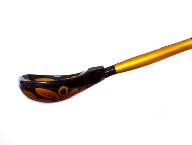 Geleneksel Rus tahta kaşık beyaz bir arka plan üzerinde