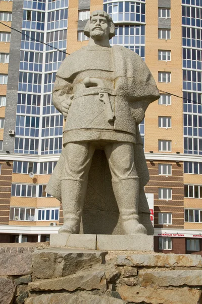 SARANSK, RUSIA - 9 de mayo: Monumento a los cosacos del Don, la leade —  Fotos de Stock