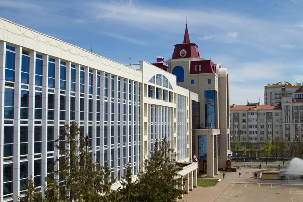 Saransk, Rusland - 9 mei: huis van Financiën in de Republiek van mor — Stockfoto