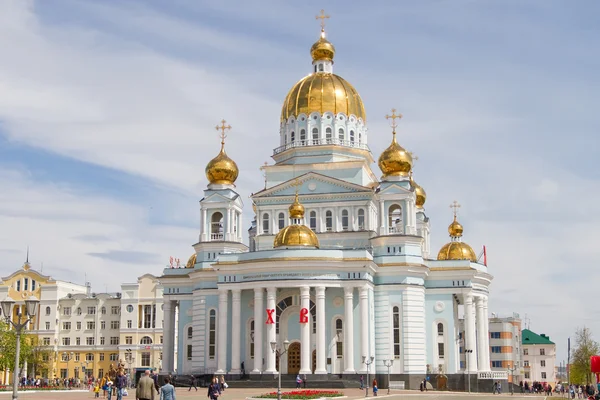Saransk, Rusya Federasyonu - 9 Mayıs: Saint Katedrali salih savaşçı Fe — Stok fotoğraf