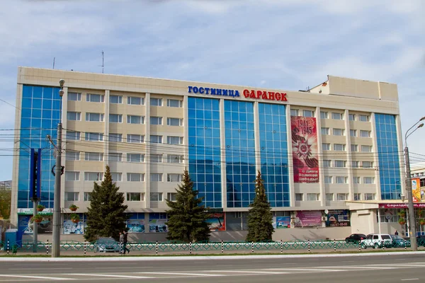 Saransk, Rusland - 9 mei: Hotel Saransk op 9 mei 2015 in Saransk — Stockfoto