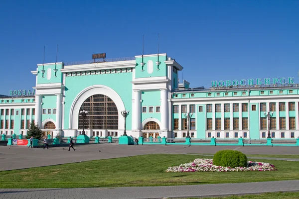 Новосибирск, Россия - 9 августа: Железнодорожный вокзал Новосибирск - главный — стоковое фото