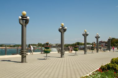 Anapa, Rusya Federasyonu - 20 Ağustos: Fenerler üzerinde 20 Ağustos 2015 yılında Anapa Karadeniz sahilinde gezinti.