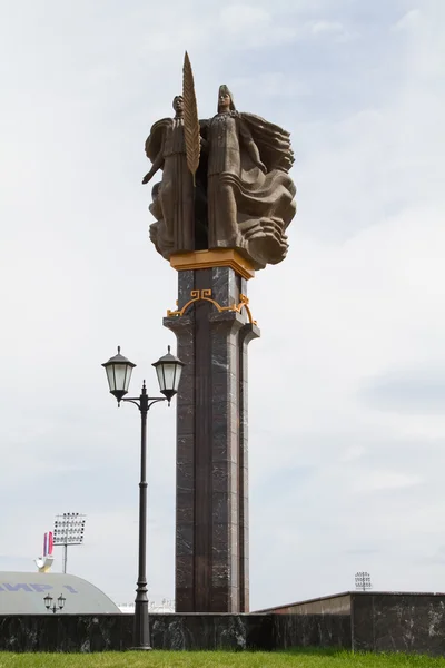 Saransk, Rusya Federasyonu - 9 Mayıs: Anıt "sonsuza dek ile Rusya'da" 9 Mayıs 2015 tarihinde Saransk. — Stok fotoğraf