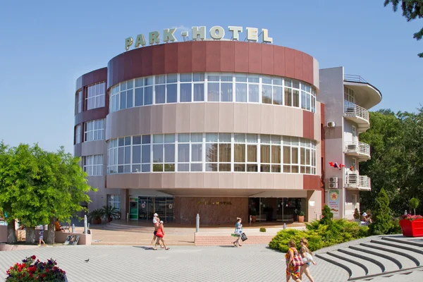 ANAPA, RÚSSIA - 20 DE AGOSTO: Park Hotel em 20 de agosto de 2015 em Anapa . — Fotografia de Stock