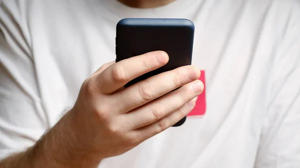 Primer Plano Una Mujer Usando Teléfono Inteligente Móvil Smartphone Manos —  Fotos de Stock