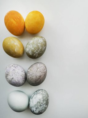 Mutlu Paskalya bayramları tavşan yumurtaları Paskalya pastası