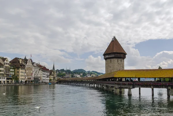 Blick auf Kapellbrücke, Luzern — Stockfoto