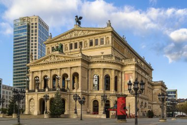 Alte Oper cephe, Frankfurt