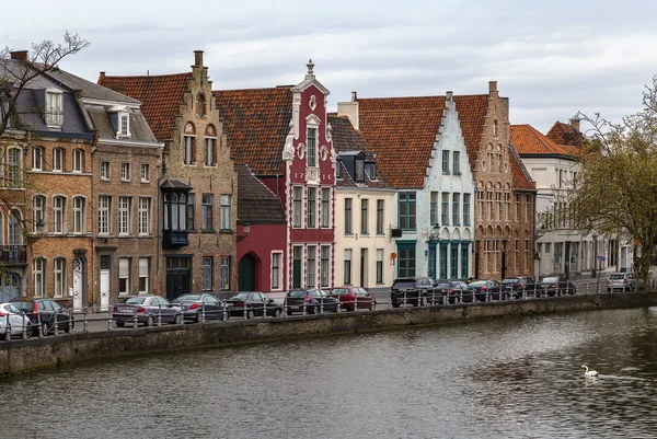 Kanaal embankment in Brugge, België — Stockfoto