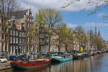 Hollanda Amsterdam kanalının görünümü