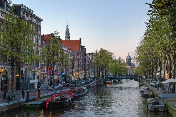 Vista del canal de Ámsterdam — Foto de Stock