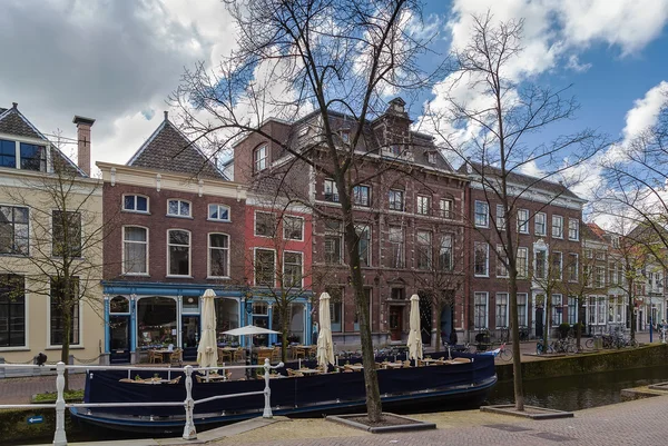 Vista del canal de Delft, Países Bajos — Foto de Stock