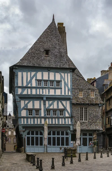 Torget i Dinan, France — Stockfoto