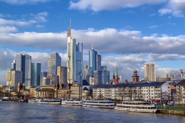 Utsikt över Frankfurt am main, Tyskland — Stockfoto