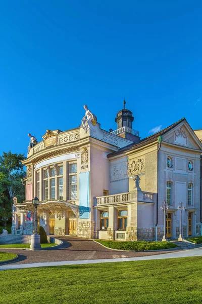 Stadttheater Klagenfurt Divadlo Rakouském Klagenfurtu Byla Navržena Vídeňskou Architektonickou Kanceláří — Stock fotografie