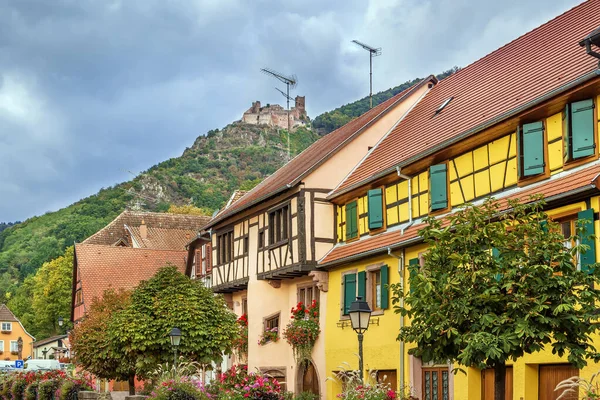 Street Castle Mountain Ribeauville Alsace France — Stock Photo, Image