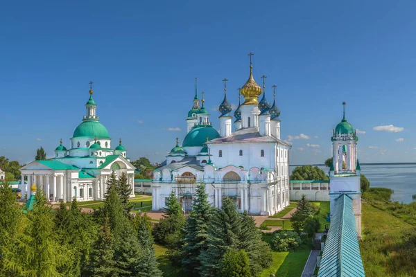 ロシア ロストフの壁からSpaso Yakovlevsky修道院の眺め — ストック写真