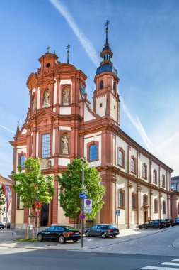 Aziz Peter ve Paul, Almanya 'nın Wurzburg şehrinde yer alan Katolik Kilisesidir.