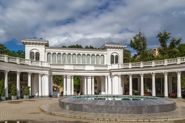 Colonnade Στην Είσοδο Του Kurortny Park Kislovodsk Ρωσία — Φωτογραφία Αρχείου