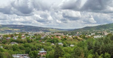 Rusya 'nın tepeden Kislovodsk manzarası