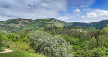 Kislovodsk Ulusal Parkı, Rusya 'da dağlarla çevrili manzara