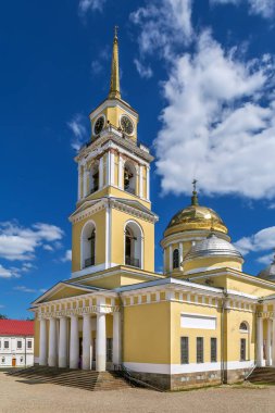 Rusya 'nın Seliger Gölü üzerindeki Nilov Manastırı' ndaki Epiphany Katedrali