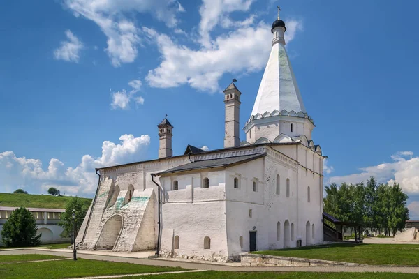 Iglesia Vvedenskaya Con Refectorio Monasterio Santa Dormición Staritsa Rusia — Foto de Stock