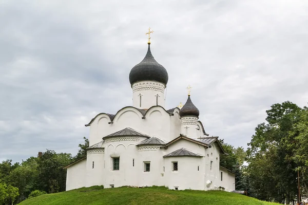 Igreja Basil na colina, Pskov — Fotografia de Stock