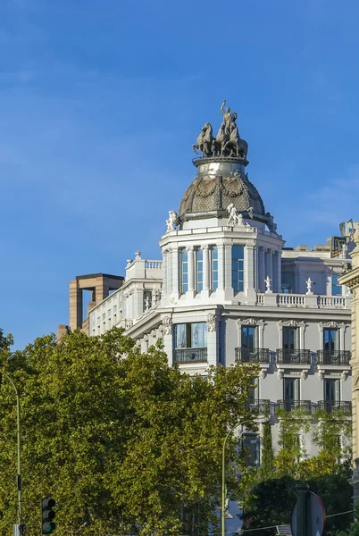 Gebouw in madrid — Stockfoto