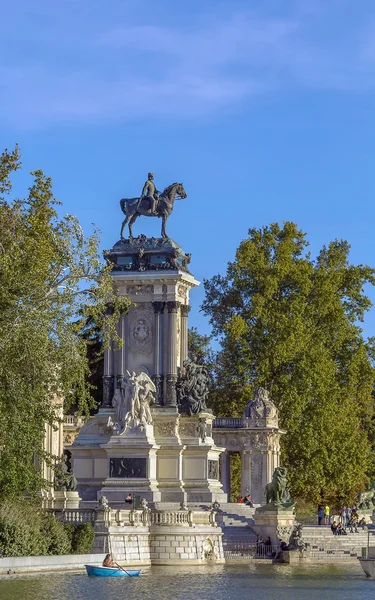 Alfonso Xii, Madrid emlékműve — Stock Fotó