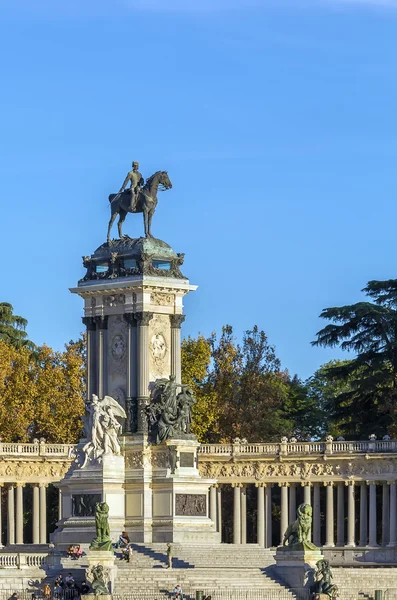 Alfonso Xii, Madrid emlékműve — Stock Fotó