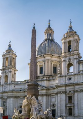Kilise Sant'Agnese Agone, Roma içinde