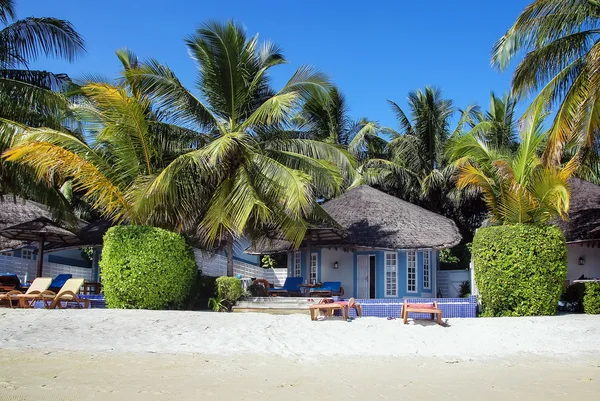 Beach bungalows, Maldives — Stock Photo, Image