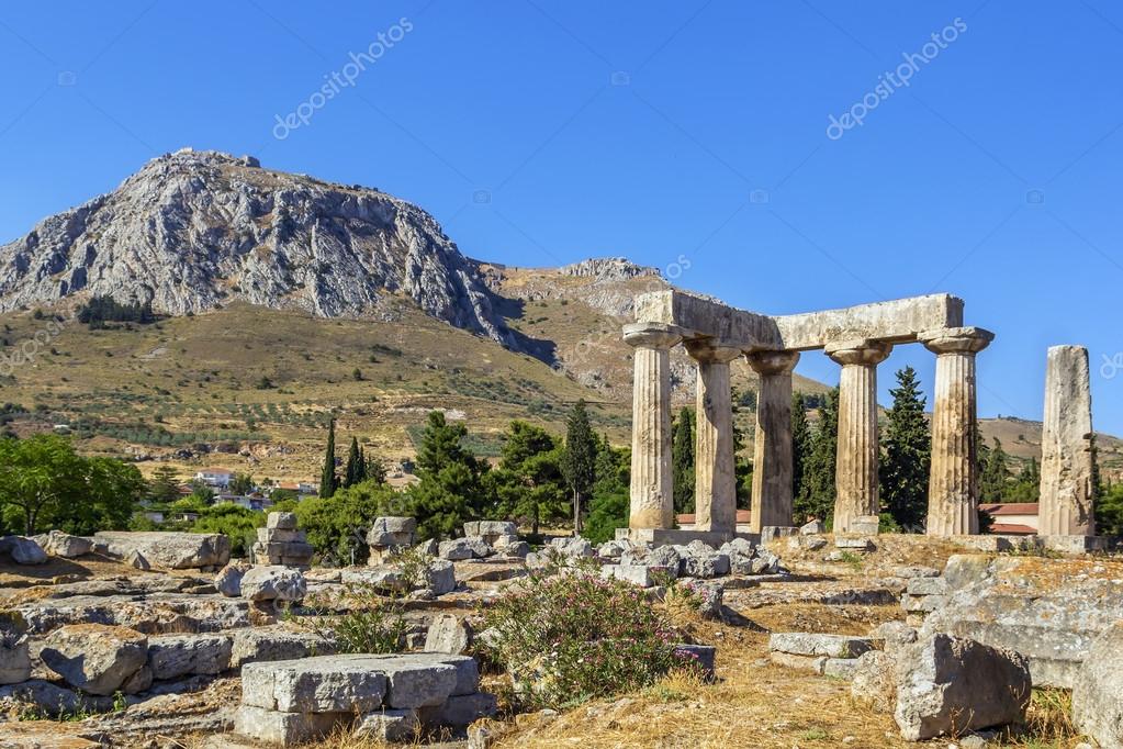 Temple of Apollo in ancient Corinth, Greece — Stock Photo © borisb17