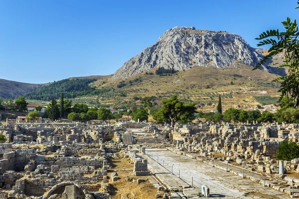 Harabeleri antik Corinth, Yunanistan — Stok fotoğraf