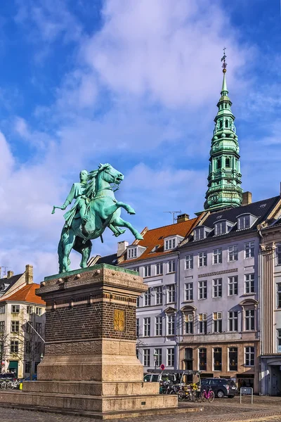 A estátua equestre de Absalão, Copenhagenv — Fotografia de Stock
