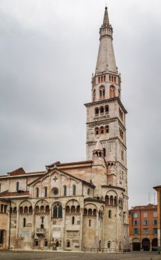 Modena Katedrali, İtalya