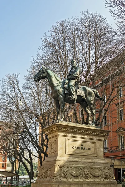 Standbeeld Garibaldi, Bologna, Italië — Stockfoto