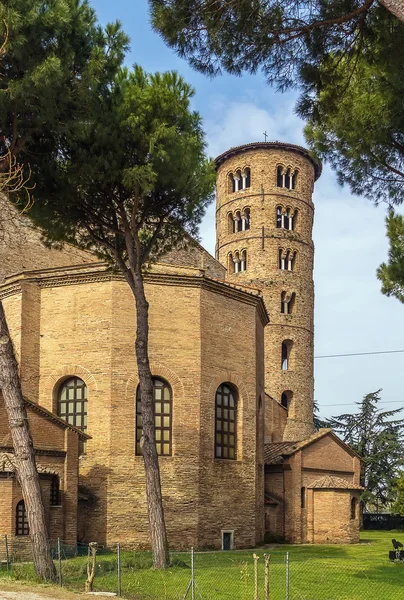 Saint Apollinaris-basilikaen i Classe, Italia – stockfoto