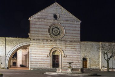 Basilica di Santa Chiara, Assisi