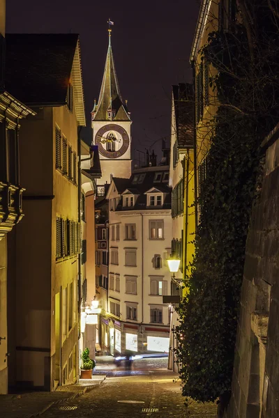 Straat in Zürich in avond — Stockfoto