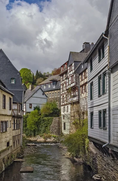 Evler Rur Nehri, Monschau, Almanya — Stok fotoğraf