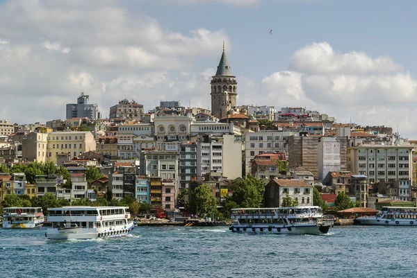 Uitzicht op Istanbul Beyoglu gebied — Stockfoto