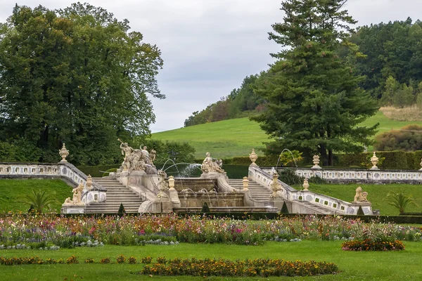 Fuente en el jardín del castillo, Cesky Krumlov — Foto de Stock